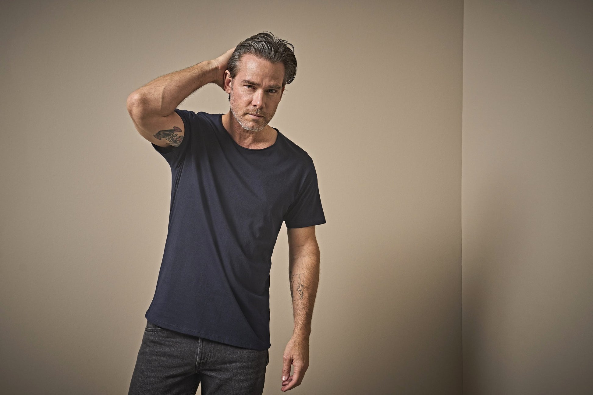 Tee Jays Men's Raw-Edge T-Shirt Schwarz | Rundhals | Bequem & Stylisch